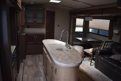 2017 Dutchmen Denali 318RB - Photo 12 - Heber City, UT 84032