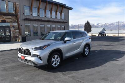 2024 Toyota Highlander LE   - Photo 2 - Heber City, UT 84032