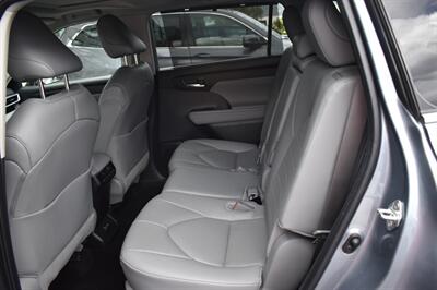 2024 Toyota Highlander XLE   - Photo 13 - Heber City, UT 84032