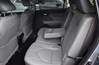 2024 Toyota Highlander XLE   - Photo 14 - Heber City, UT 84032