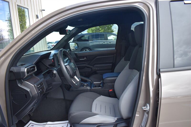 2026 Toyota Tacoma TRD Off-Road - Photo 15 - Heber City, UT 84032