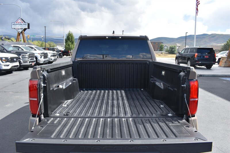 2026 Toyota Tacoma TRD Off-Road - Photo 8 - Heber City, UT 84032