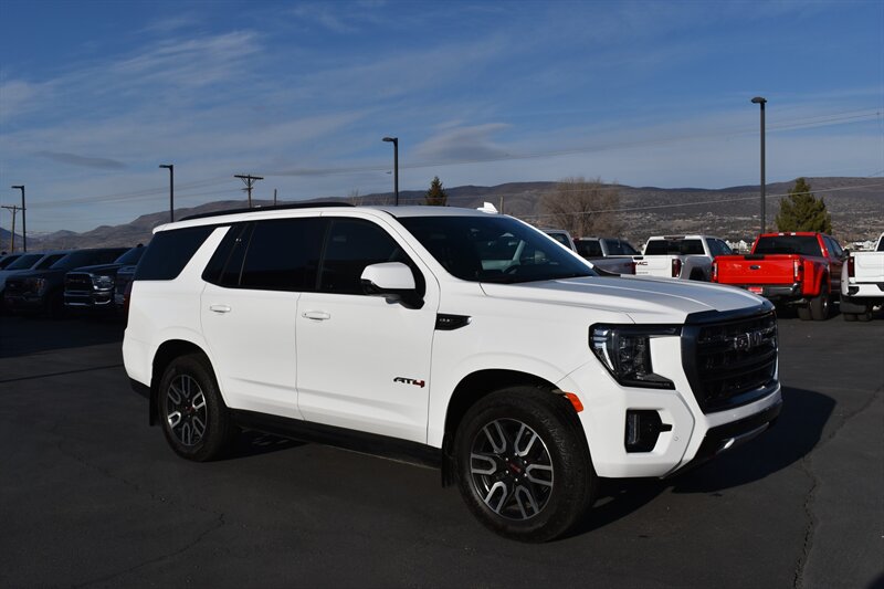 2023 GMC Yukon AT4   - Photo 1 - Heber City, UT 84032