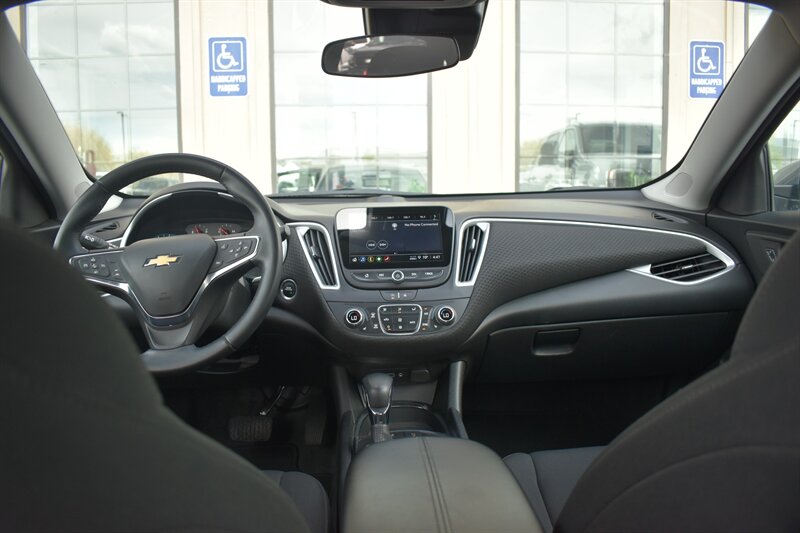 2024 Chevrolet Malibu LT - Photo 12 - Heber City, UT 84032