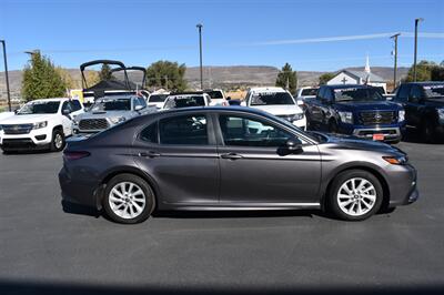 2022 Toyota Camry SE Nightshade   - Photo 3 - Heber City, UT 84032