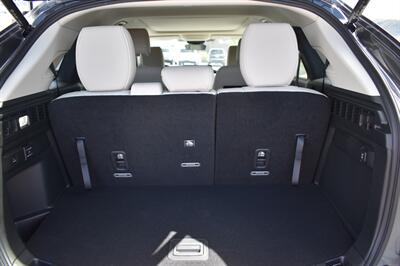 2025 Mazda CX-90 Plug-in Hybrid Premium Sport   - Photo 9 - Heber City, UT 84032