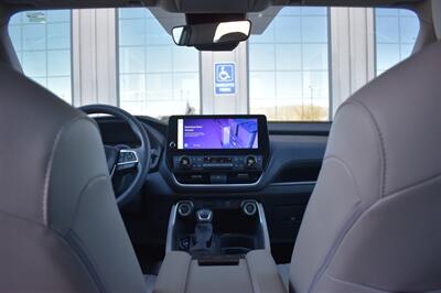 2024 Toyota Grand Highlander Hybrid XLE   - Photo 16 - Heber City, UT 84032