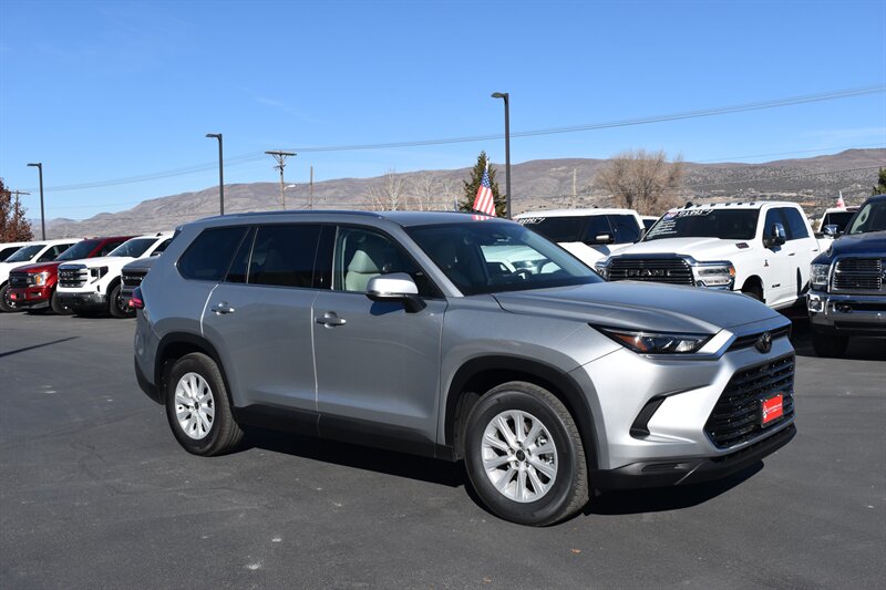 2024 Toyota Grand Highlander Hybrid XLE  