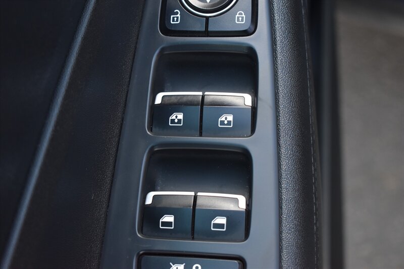 2020 Hyundai SANTA FE SEL - Photo 16 - Heber City, UT 84032
