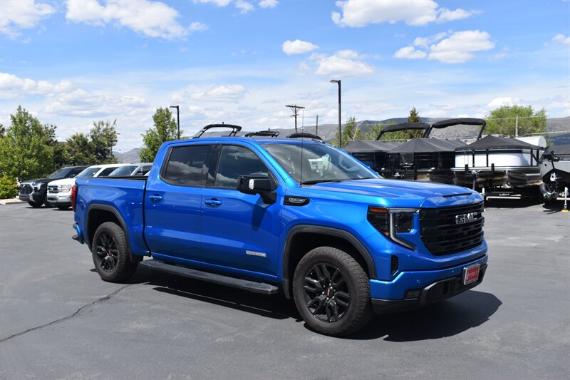2024 GMC Sierra Elevation 4WD Crew Cab Short Box's photo