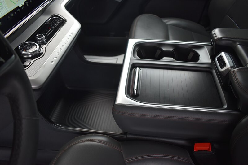 2025 Ford Expedition MAX Active - Photo 25 - Heber City, UT 84032