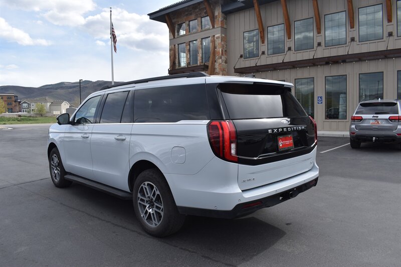 2025 Ford Expedition MAX Active - Photo 6 - Heber City, UT 84032
