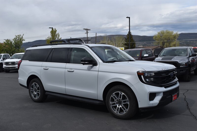 2025 Ford Expedition Active MAX 4x4's photo
