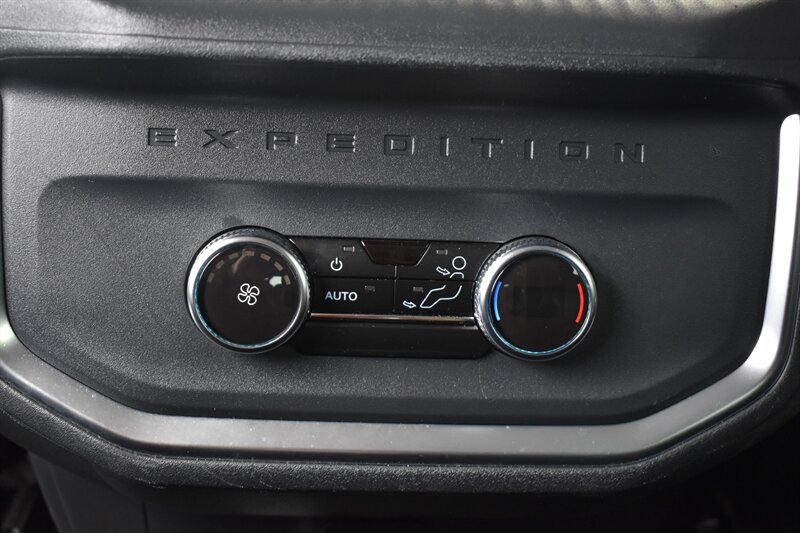 2025 Ford Expedition MAX Active - Photo 16 - Heber City, UT 84032