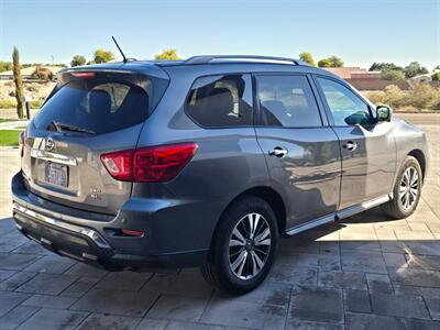 2017 Nissan Pathfinder SL - Photo 6 - Goodyear, AZ 85338