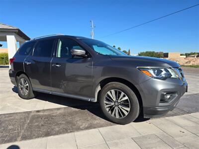 2017 Nissan Pathfinder SL - Photo 1 - Goodyear, AZ 85338