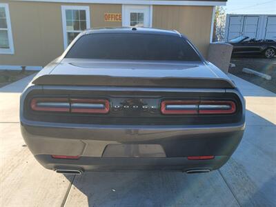 2022 Dodge Challenger SXT   - Photo 9 - Goodyear, AZ 85338