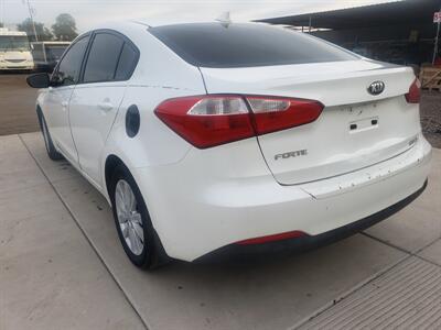 2014 Kia Forte LX   - Photo 6 - Goodyear, AZ 85338