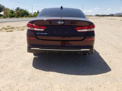 2020 Kia Optima LX   - Photo 5 - Goodyear, AZ 85338