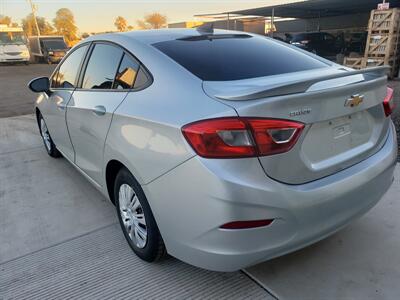 2019 Chevrolet Cruze LS   - Photo 6 - Goodyear, AZ 85338