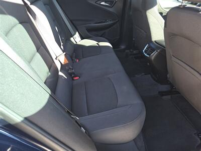 2022 Chevrolet Malibu LT   - Photo 8 - Goodyear, AZ 85338