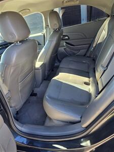 2015 Chevrolet Malibu LT - Photo 4 - Goodyear, AZ 85338
