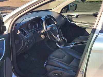 2015 Volvo XC60 T5 Drive-E Premier - Photo 10 - Goodyear, AZ 85338