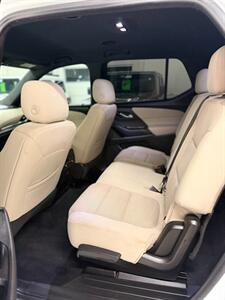 2022 Chevrolet Traverse LS - Photo 12 - Albuquerque, NM 87123