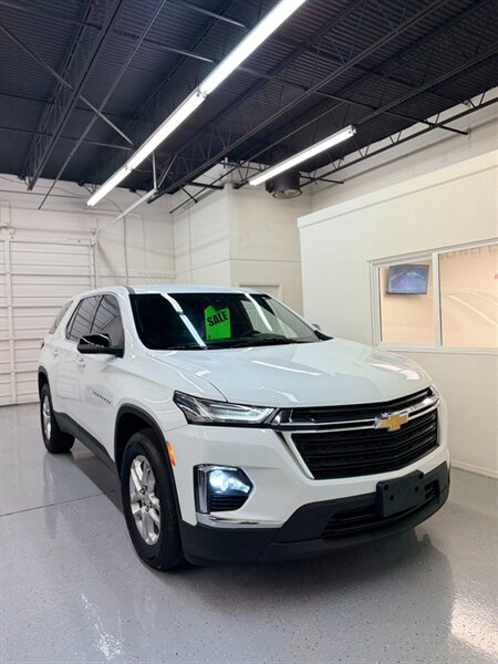 2022 Chevrolet Traverse LS  