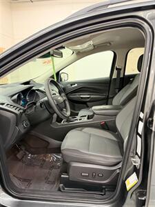 2018 Ford Escape SE - Photo 6 - Albuquerque, NM 87123