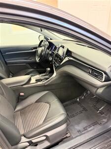 2021 Toyota Camry SE - Photo 16 - Albuquerque, NM 87123