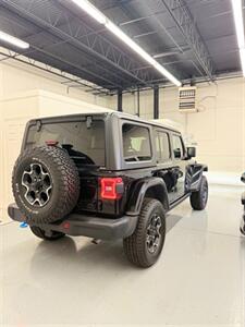 2023 Jeep Wrangler Rubicon 4xe - Photo 9 - Albuquerque, NM 87123