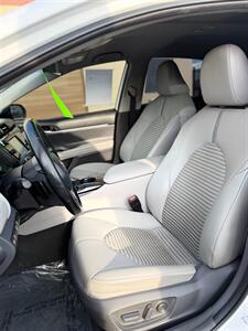 2020 Toyota Camry SE   - Photo 27 - Albuquerque, NM 87123