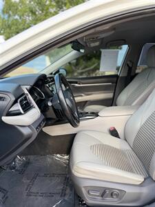 2020 Toyota Camry SE   - Photo 38 - Albuquerque, NM 87123