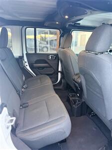 2025 Jeep Wrangler Sahara   - Photo 13 - Albuquerque, NM 87123