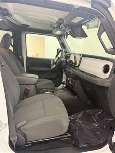 2025 Jeep Wrangler Sahara - Photo 17 - Albuquerque, NM 87123