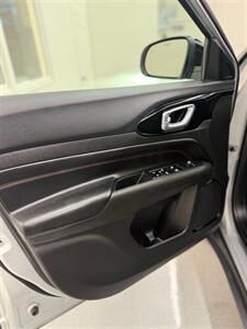 2025 Jeep Compass Trailhawk   - Photo 12 - Albuquerque, NM 87123