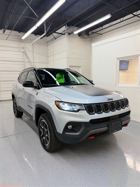 2025 Jeep Compass Trailhawk  