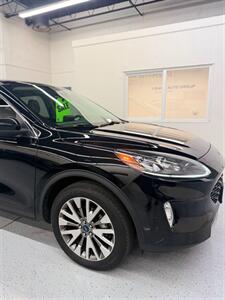 2022 Ford Escape Hybrid Titanium - Photo 2 - Albuquerque, NM 87123