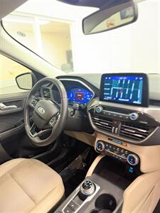 2022 Ford Escape Hybrid Titanium - Photo 16 - Albuquerque, NM 87123