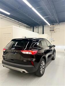 2022 Ford Escape Hybrid Titanium - Photo 7 - Albuquerque, NM 87123