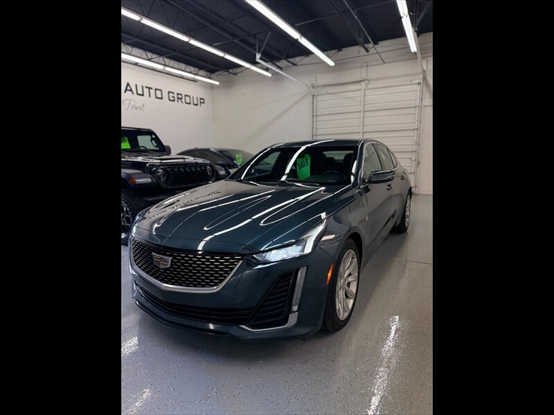 2022 Cadillac CT5 Luxury  