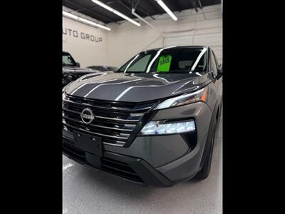 2025 Nissan Rogue SV - Photo 2 - Albuquerque, NM 87123