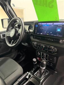 2025 Jeep Wrangler Willys   - Photo 27 - Albuquerque, NM 87123