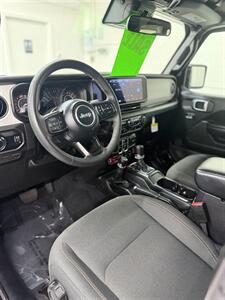 2025 Jeep Wrangler Willys   - Photo 62 - Albuquerque, NM 87123