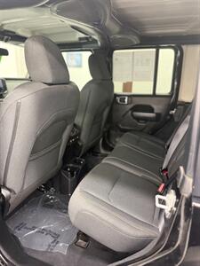 2025 Jeep Wrangler Willys   - Photo 34 - Albuquerque, NM 87123
