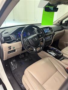 2019 Honda Pilot Touring w/Rear Captain's - Photo 16 - Albuquerque, NM 87123
