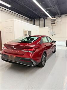 2024 Hyundai ELANTRA SEL - Photo 11 - Albuquerque, NM 87123