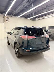 2018 Toyota RAV4 LE - Photo 5 - Albuquerque, NM 87123
