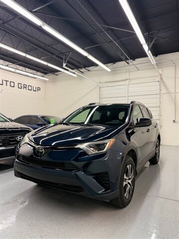 2018 Toyota RAV4 LE   - Photo 1 - Albuquerque, NM 87123